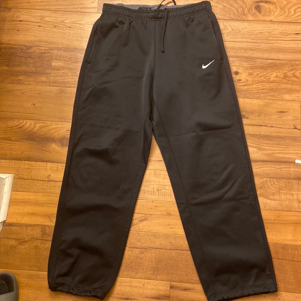Nike Therma-fit sweatpants